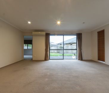 Four Bedroom Family Home - Photo 4