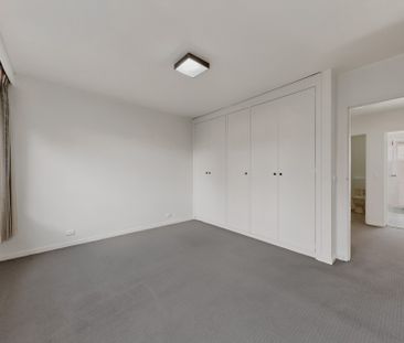 8/94 Liddiard Street, Hawthorn VIC 3122 - Apartment For Rent | Domain - Photo 2