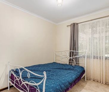 Spacious Family Home in a Quiet Cul-de-Sac - Photo 6