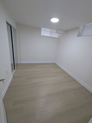 For Lease - 9 Cranley Road Unit# Bsmt, East Gwillimbury, Ontario - Photo 1