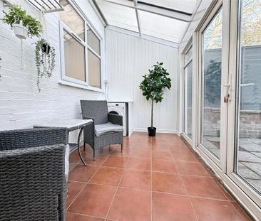 3 bedroom terraced house to rent - Photo 4