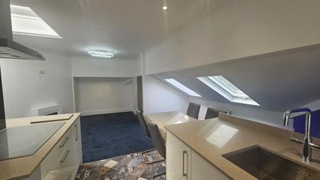 2 bedroom apartment to rent - Photo 2