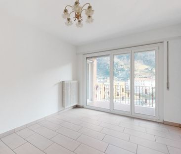 Ampio 4.5 locali con balcone a Bellinzona - Foto 1