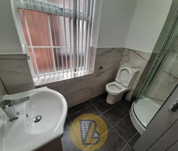 1 bedroom block of apartments to rent - Photo 5