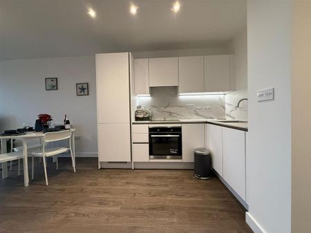 1 bedroom apartment to rent - Photo 2