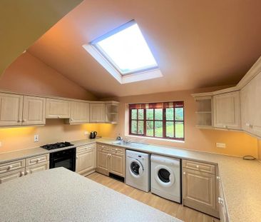 2 bedroom semi-detached house to rent - Photo 6