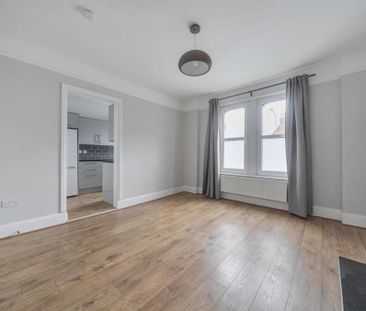 2 bedroom maisonette to rent - Photo 1