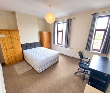 4 Bed Student Accommodation - Photo 2