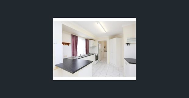 Three bedroom family home. - Photo 1