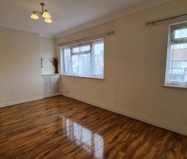 4 bedroom flat to rent - Photo 6
