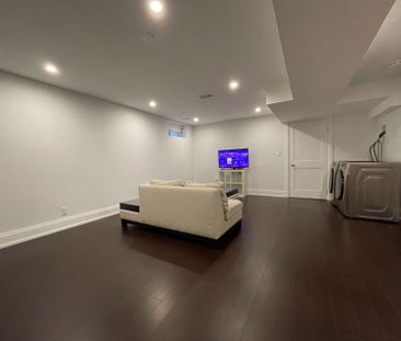 For Lease - 759 Coxwell Avenue Unit# BSMT, Toronto, Ontario - Photo 2