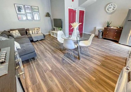 Esher Road, L6 - Photo 3