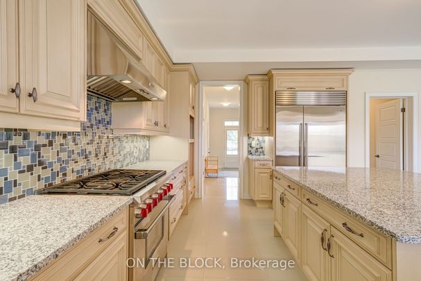 For Lease - 24 Whitewood Drive, Whitchurch-Stouffville, Ontario - Photo 1