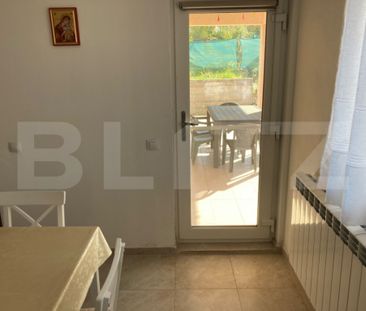 Casa pe parter, 2 dormitoare, 65 mp, teren 250 mp, zona Simn - Photo 1