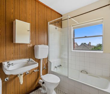 2 / 6a Rupert Avenue - Photo 2