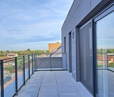 Appartement te huur in Borgloon voor € 880 met 2 slaapkamers - Photo 2