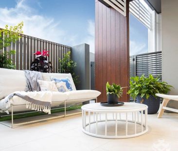 Robina’s Contemporary Gem – Terrace Living with Supreme Comfort and... - Photo 5