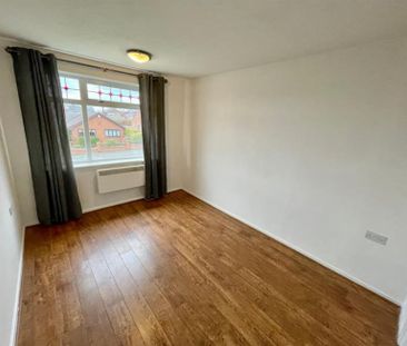 1 Bedroom Apartment To Let - Photo 2