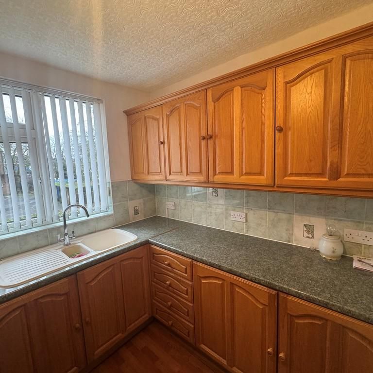 3 bedroom apartment to rent - Photo 1