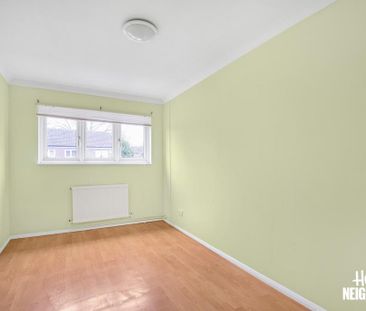 3 bedroom end of terrace house to rent - Photo 4