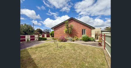 Charming Home with Modern Touches - Photo 2