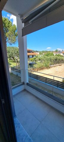 Μεζονέτα για ενοικίαση Κέντρο (Ωραιόκαστρο) - Photo 2