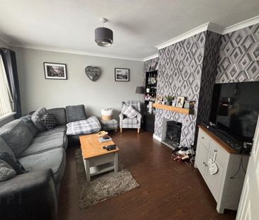 42 Oakwood Road, Carrickfergus, BT38 8ET - Photo 1