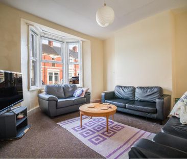 5 bedroom maisonette to rent - Photo 2