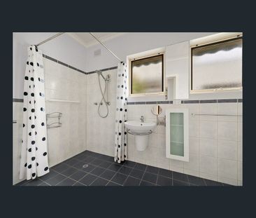 Neat and tidy home in excellent position - Photo 1