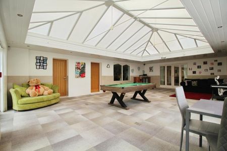 5 bedroom detached house to rent - Photo 5