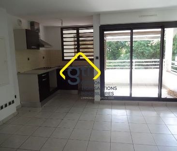 Location Appartement 3 pièces 56m² STE CLOTILDE 97490 - Photo 2