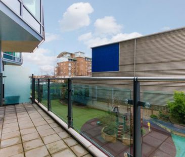 1 bedroom flat to rent - Photo 5