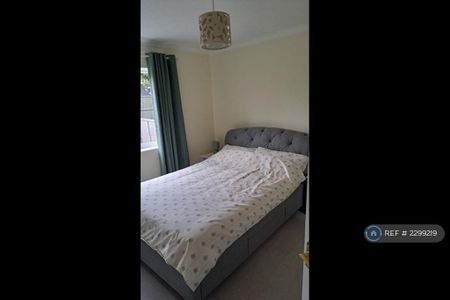 2 bedroom maisonette to rent - Photo 4