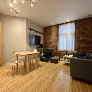 Loft entièrement meublé à louer Vieux-Québec juillet 2026 - Photo 2