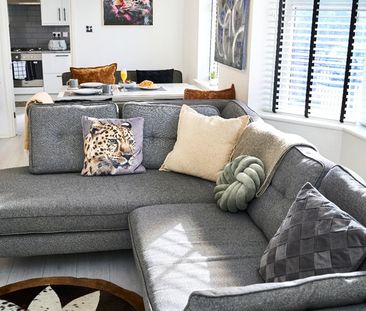 2 Bed Semi-Detached House, Chorlton Road, M15 - Photo 4