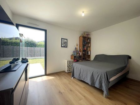 Location Maison 5 pièces 90m² LE MAY SUR EVRE 49122 - Photo 4