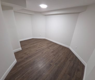 For Lease - 478 Winfield Terrace, Mississauga, Ontario - Photo 5