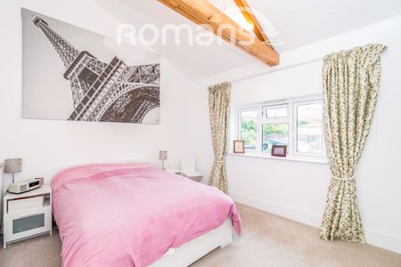 4 bedroom semi detached to rent - Photo 5