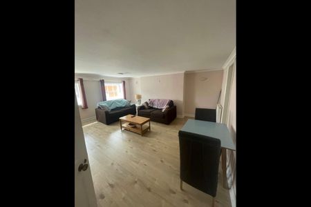 Room in a Shared Flat, Portland Street, SO14 - Photo 2