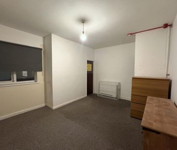 Studio to rent - Photo 6