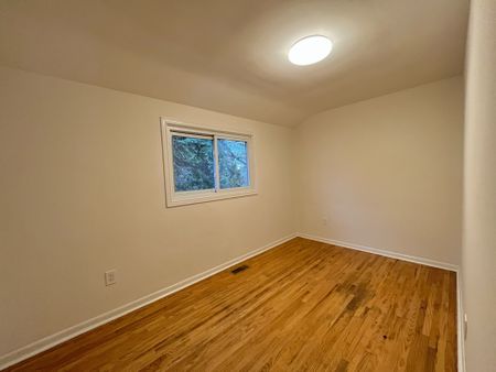 For Lease - 61 Richbourne Court, Toronto, Ontario - Photo 4