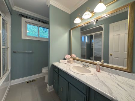 For Lease - 494 Dean Avenue, Oshawa, Ontario - Photo 2