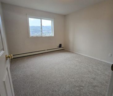 The Cliffs-Vernon 2 Bed 2 Bath 2nd floor facing West - Photo 2