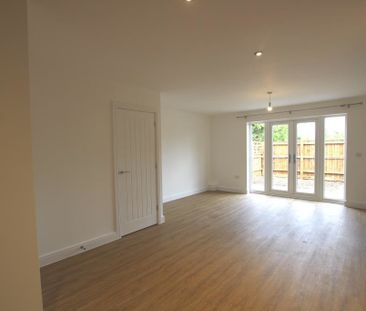 Old North Road, Bassingbourn - Photo 1