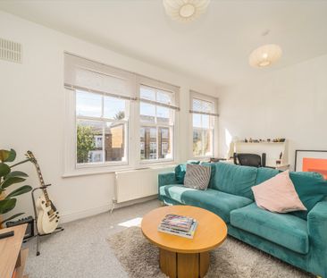 Effingham Road, Lee, SE12, London - Photo 1