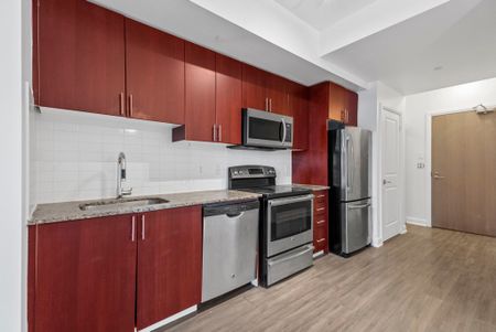 For Lease - 7167 Yonge Street Unit# 1011, Markham, Ontario - Photo 2