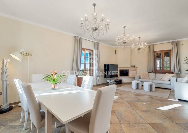 Via Murli, Pietrasanta, Tuscany 54038