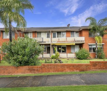 Modern 3 bedroom Unit - Photo 1