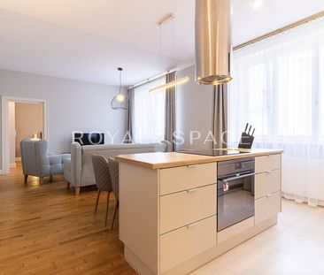 Stylowy apartament w sercu Starego Miasta - Photo 6