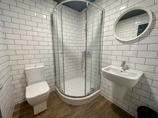 6 bedroom terraced house to rent - Photo 1